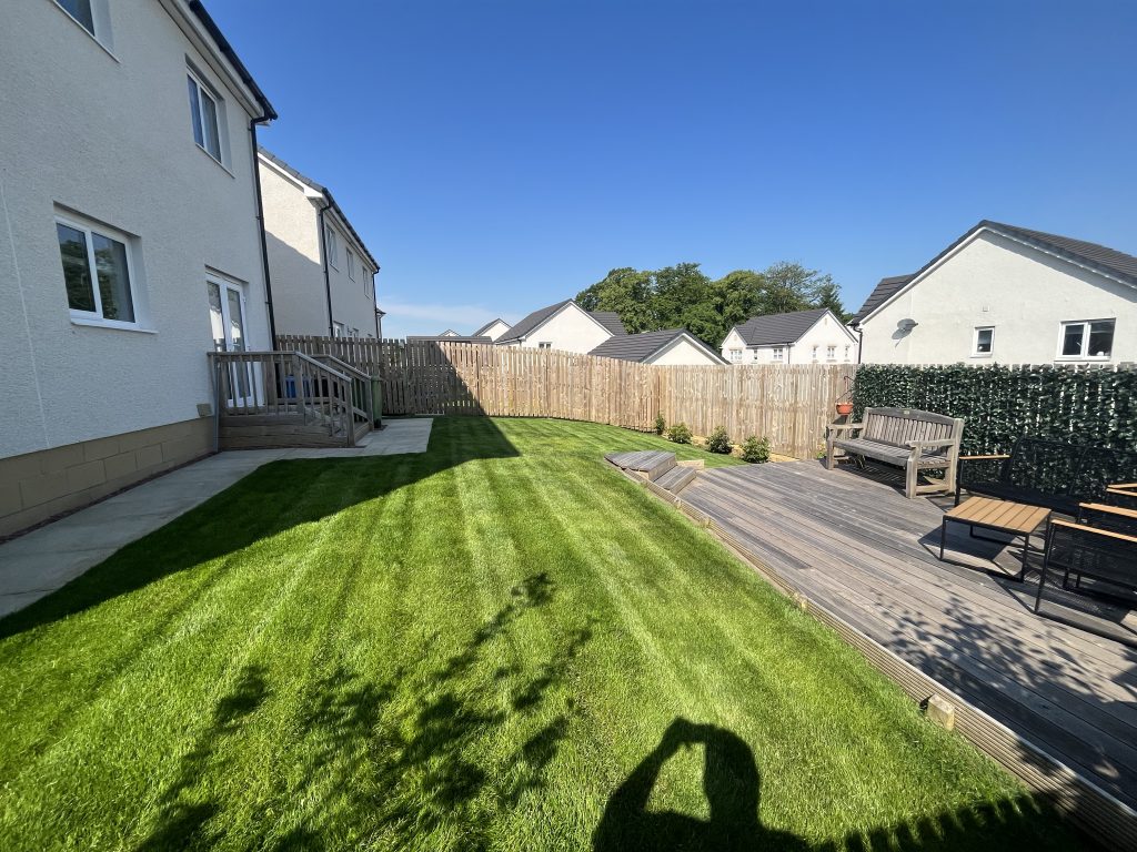 Image:Grass Cutting by CGM Services Neilston